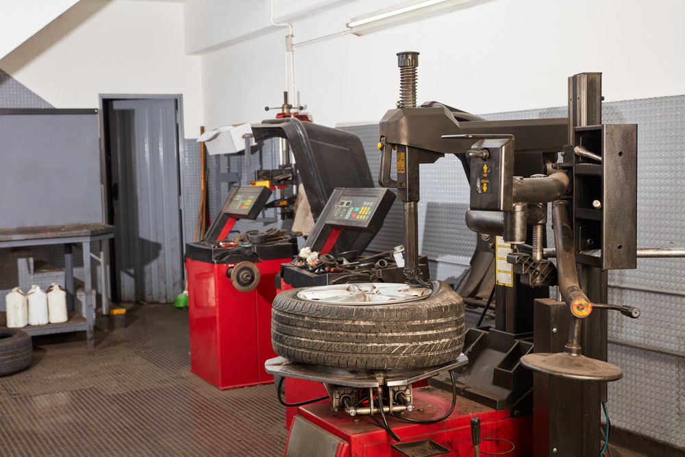 Featured image for “Tire Changer Troubleshooting to Diagnose & Fix Common Issues”